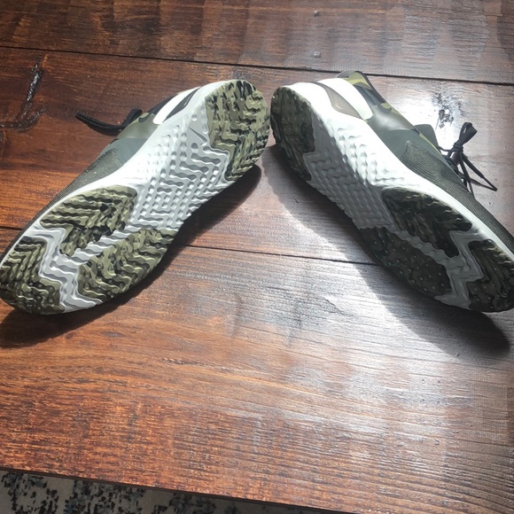 Nike Odyssey React Camo shoes! - Picture 3 of 4